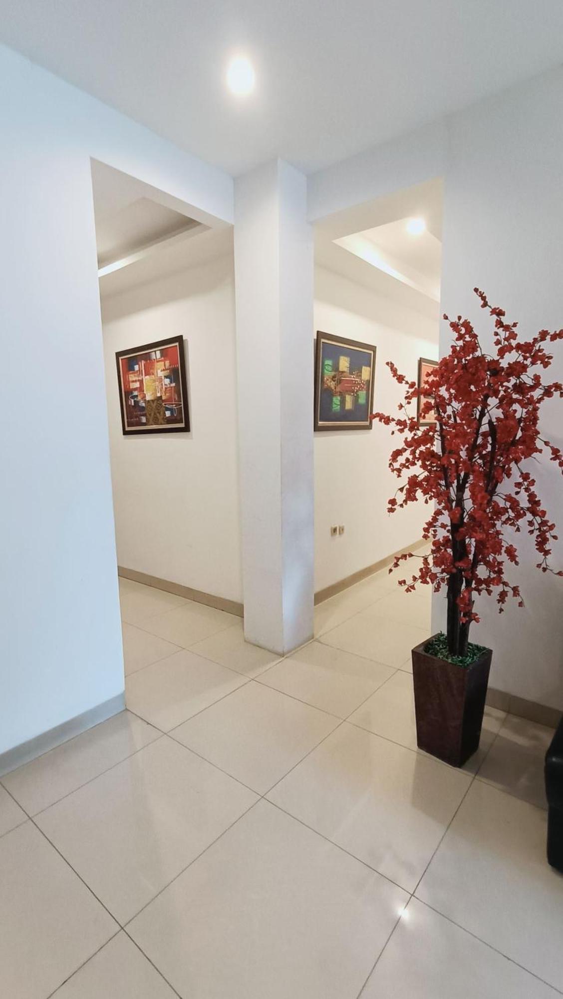 VI Hotel 万隆 外观 照片